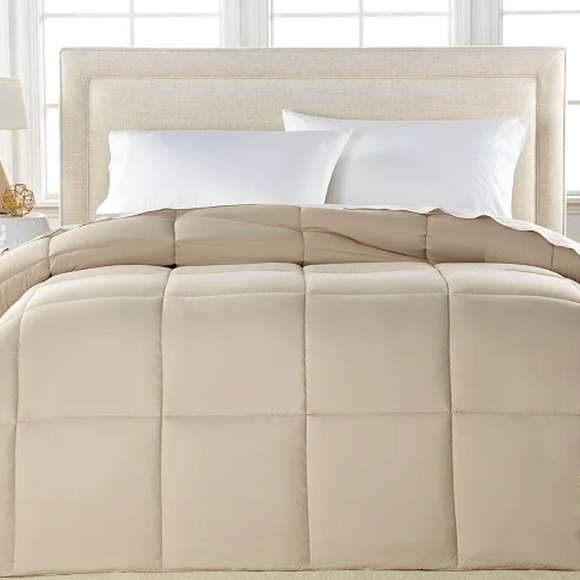 Royal Luxe Lightweight Microfiber Color Down Alternative Full/Queen Comforter - Picture 1 of 5